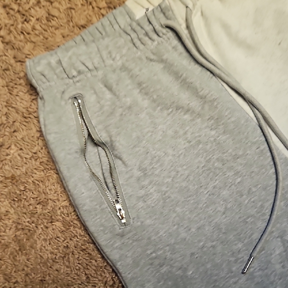Superdown Renna Two Tone Sweat Pants - Picture 11 of 12